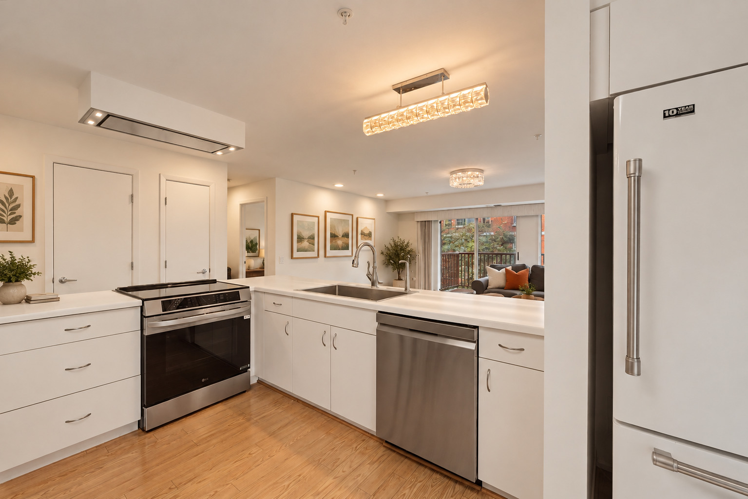 352 Kelburn Road, Unit 222 Deerfield, IL 60015 - Photo 8 of 43 Gallery Image 8