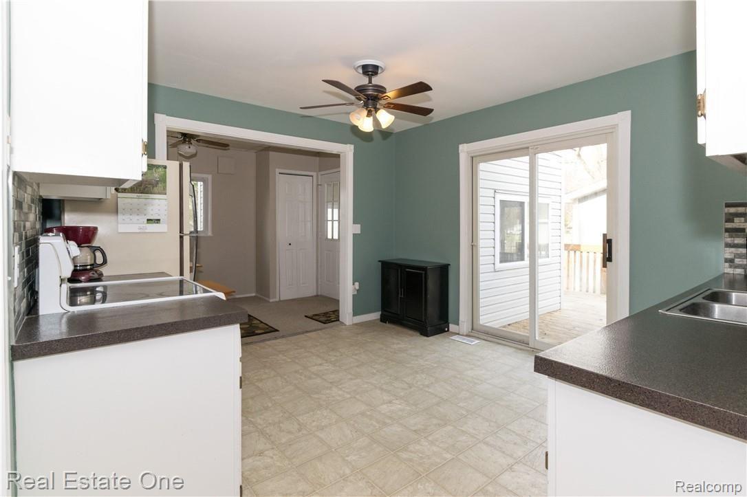 2288 Indian Road Lapeer, MI 48446 - Photo 6 of 29 2288IndianRd-13.jpg