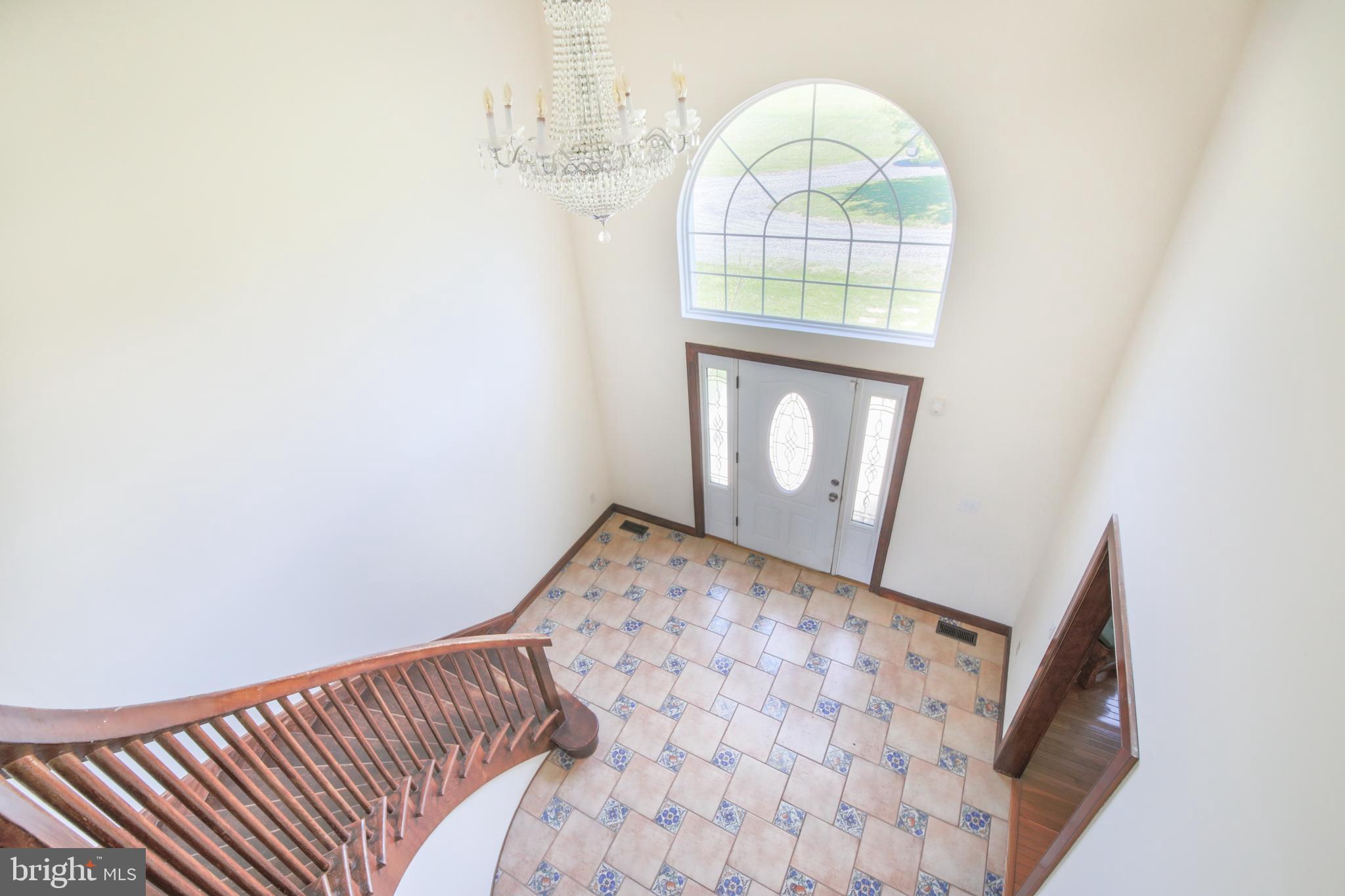 188 Keystone Road Quakertown, PA 18951 - Photo 19 of 44 A Sweeping Staircase