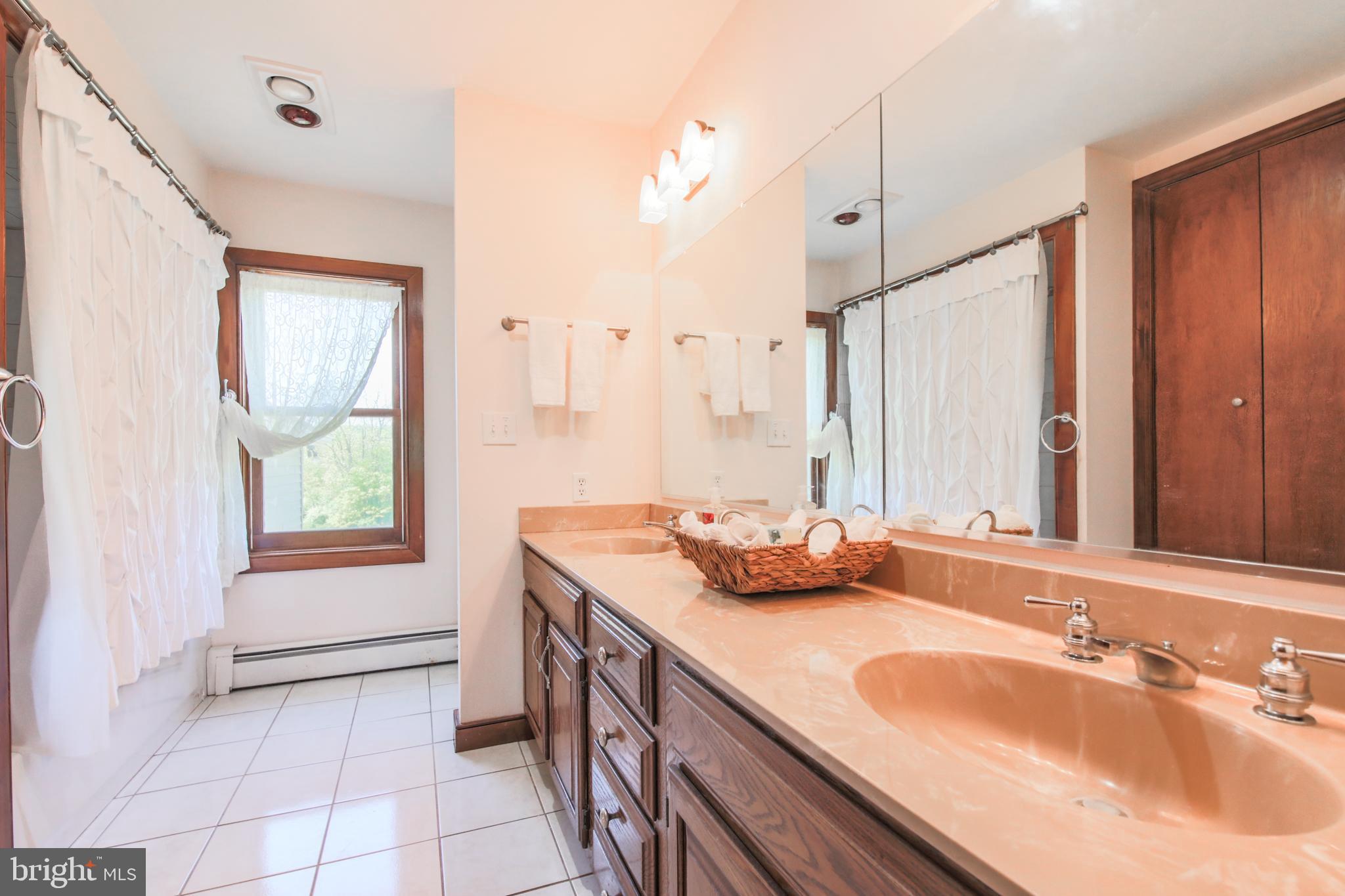 188 Keystone Road Quakertown, PA 18951 - Photo 24 of 44 Second Floor Primary Bathroom