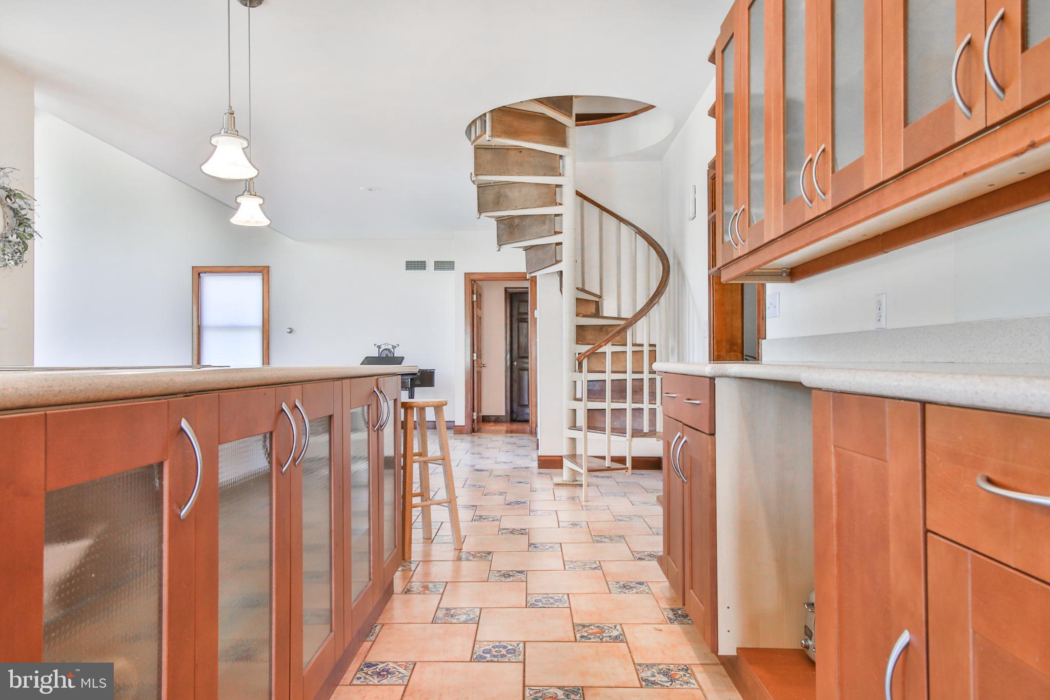 188 Keystone Road Quakertown, PA 18951 - Photo 9 of 44 Inspiring Spiral Staircase