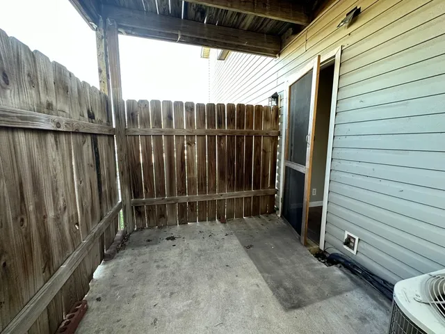 $1,295 | 903 Taulbee Lane, Unit B, Austin, TX 78757