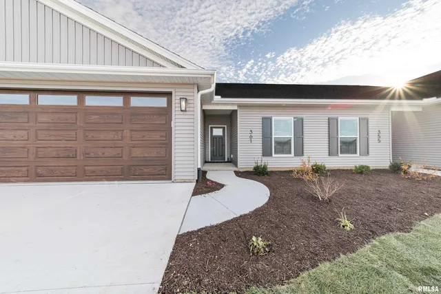 $336,250 | 361 Donahue Street, Eldridge, IA 52748