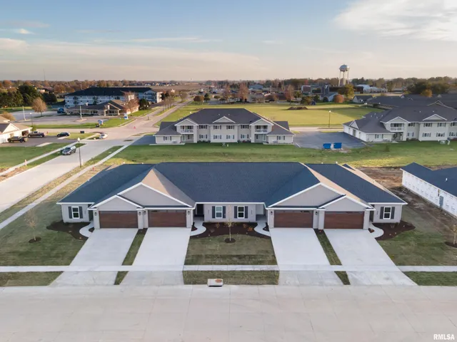 $336,250 | 361 Donahue Street, Eldridge, IA 52748