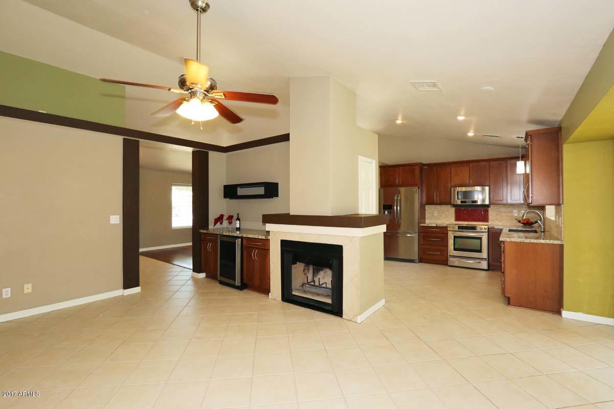 Family Room-Kitchen