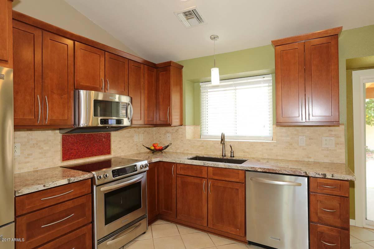 Kitchen2