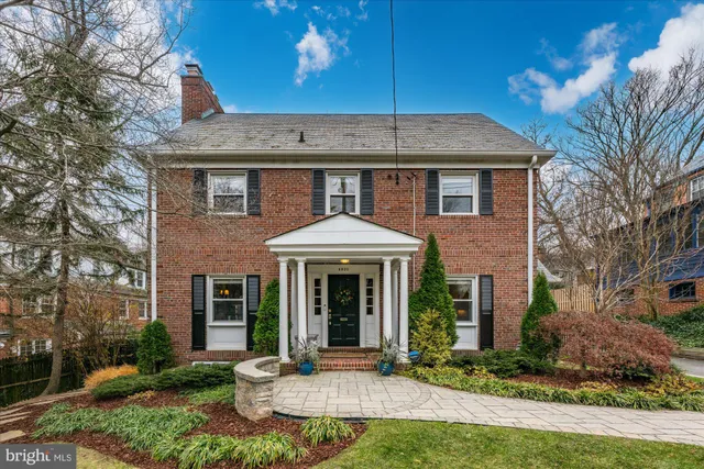 $1,875,000 | 4820 Linnean Avenue Northwest, Washington, DC 20008