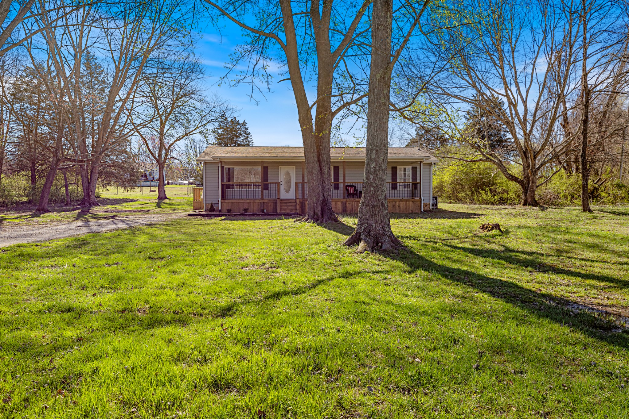108 Aaron Drive Burns, TN 37029 - Photo 4 of 31 a view of a house with a big yard