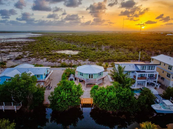 $949,000 | 273 Indies Road, Summerland Key, FL 33042