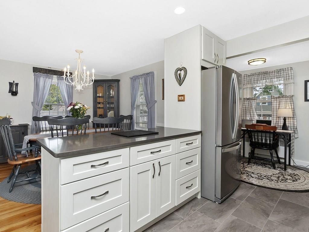 25 Chase Road Waltham, MA 02452 - Photo 7 of 36 Gallery Image 7