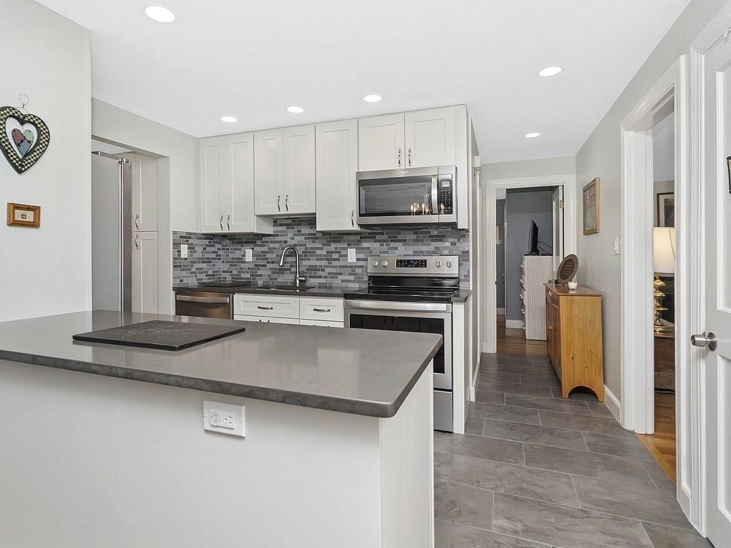 25 Chase Road Waltham, MA 02452 - Photo 9 of 36 Gallery Image 9