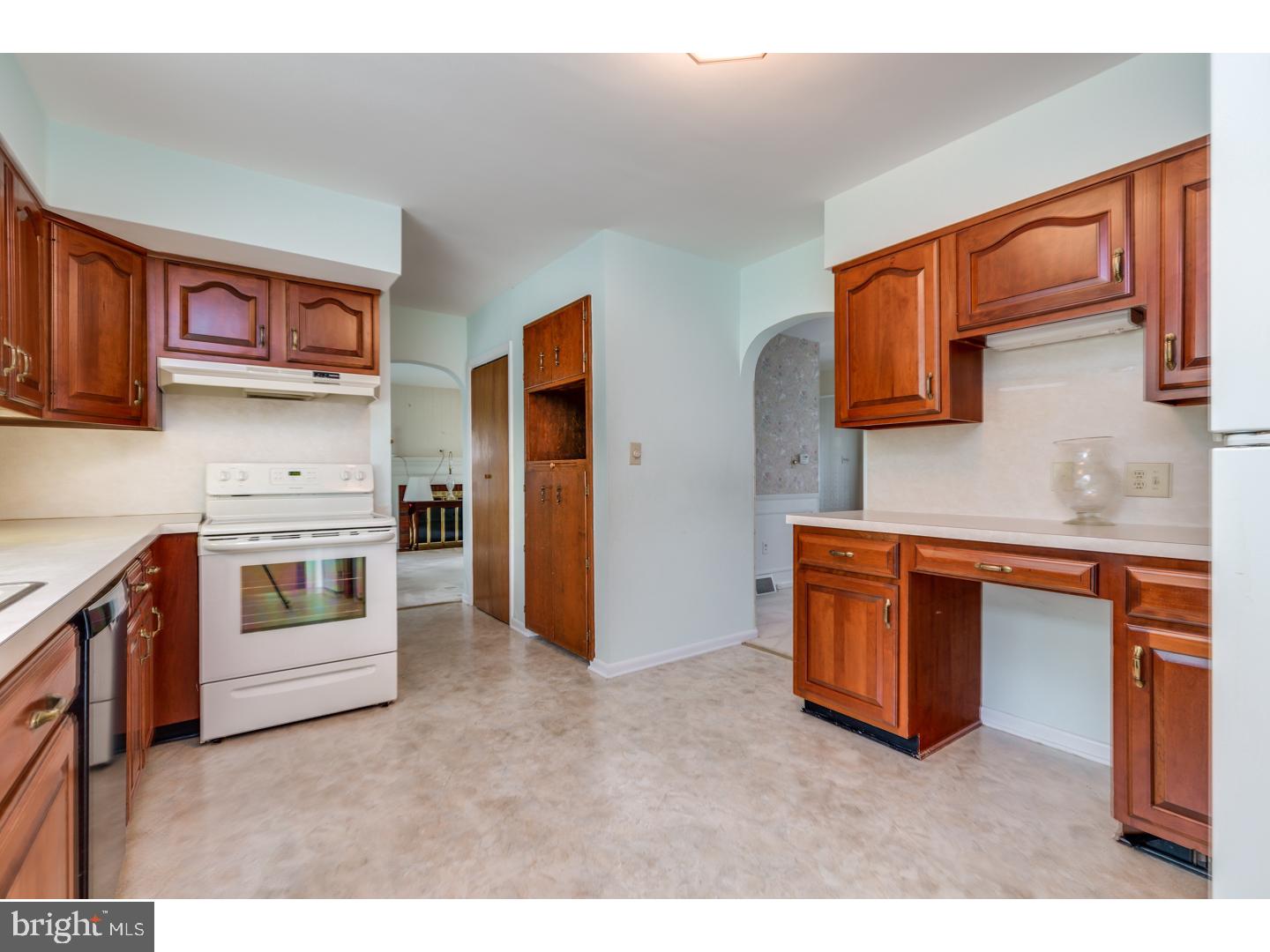 321 North Stanwick Road Moorestown, NJ 08057 - Photo 8 of 23 Kitchen