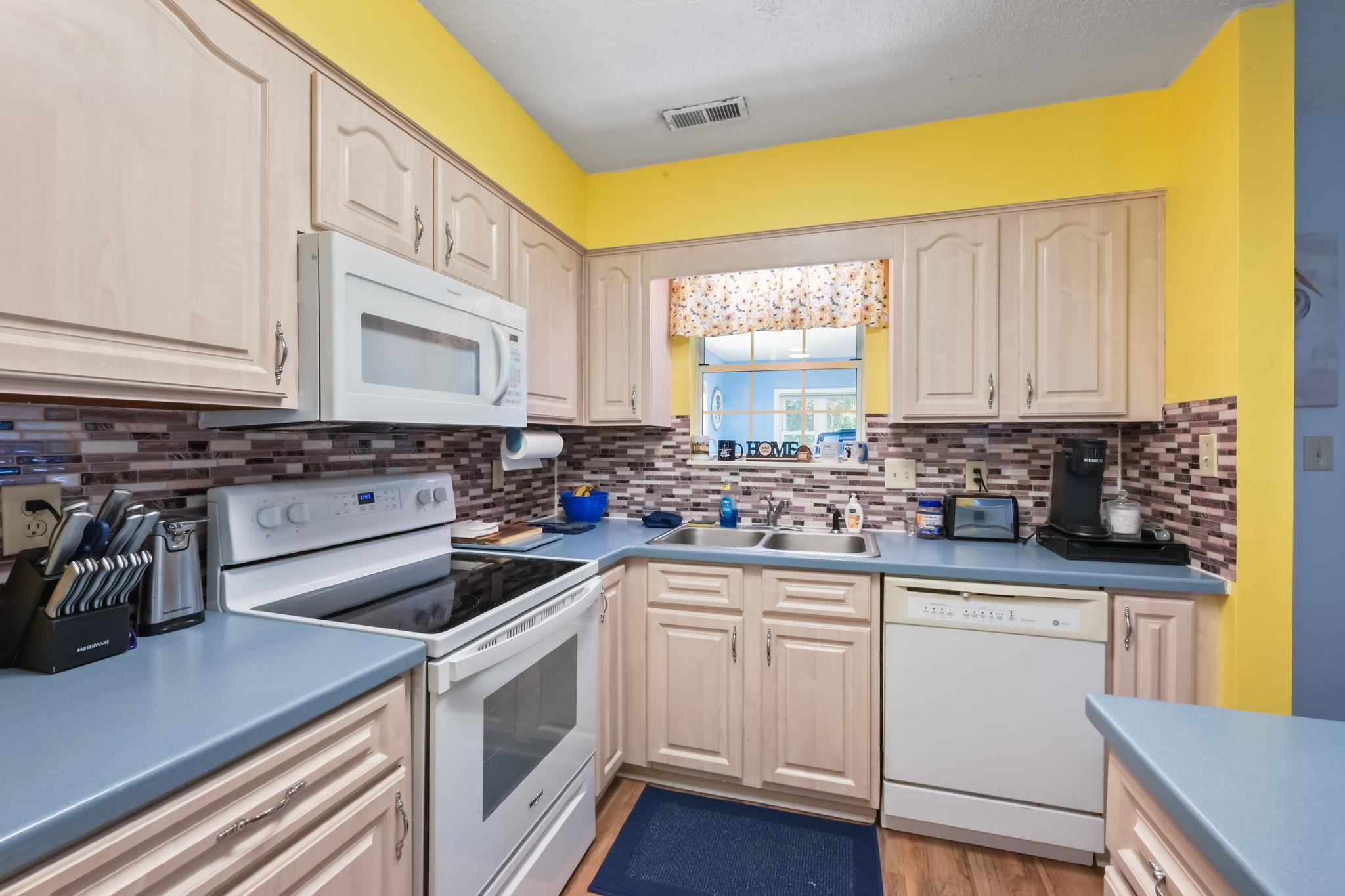 309 Mourning Dove Lane Murrells Inlet, SC 29576 - Photo 11 of 47 Gallery Image 11