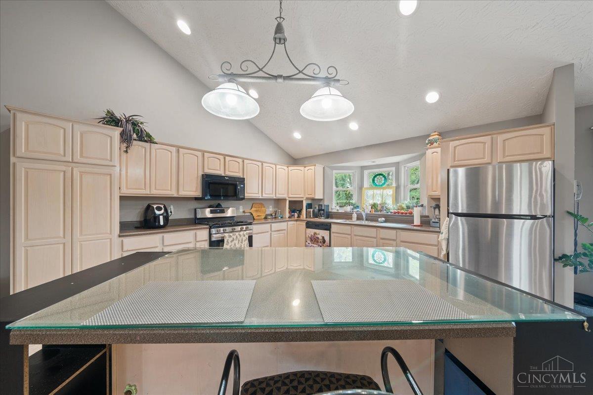 6160 Edwardsville Road Blanchester, OH 45107 - Photo 11 of 43