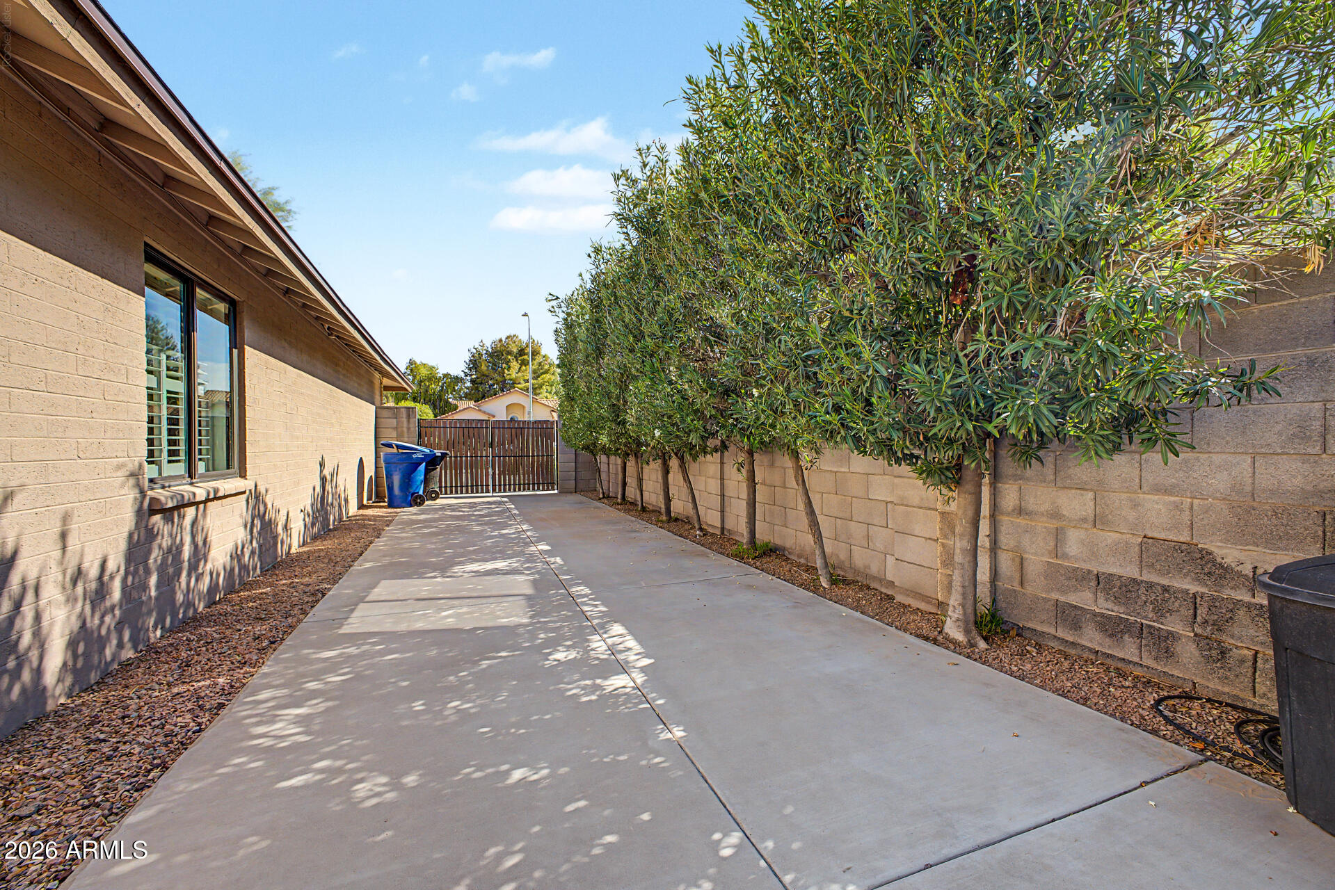 224 West Knox Road Tempe, AZ 85284 - Photo 35 of 38 Boat & RV Parking 2