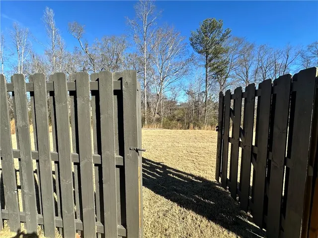 $2,100 | 115 Buckingham Lane, Hoschton, GA 30548