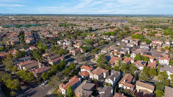 $799,900 | 113 South Pacifico Street, Mountain House, CA 95391