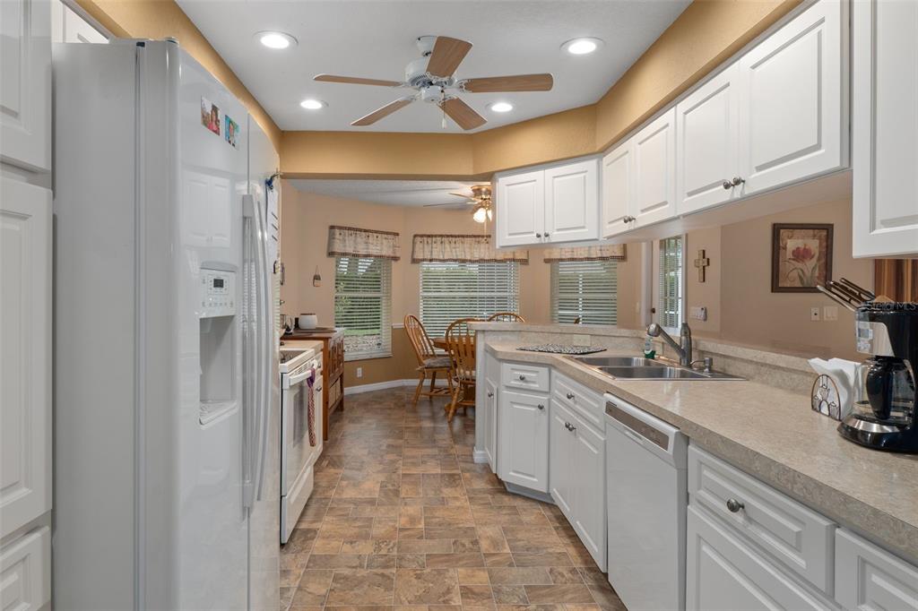 2427 Anchor Avenue Spring Hill, FL 34608 - Photo 16 of 43