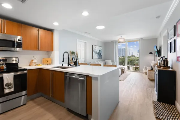$3,500 | 610 Clematis Street, Unit 515, West Palm Beach, FL 33401