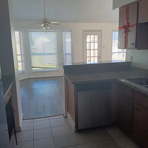 $1,600 | 14114 Old Village Lane, Sugar Land, TX 77498