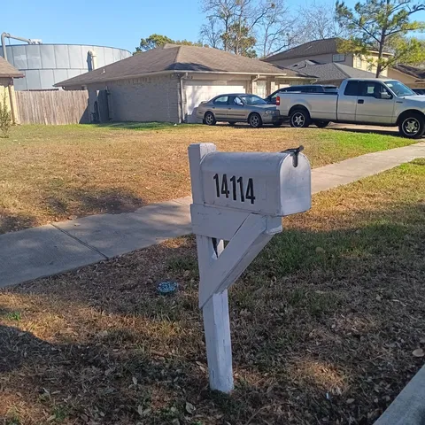 $1,600 | 14114 Old Village Lane, Sugar Land, TX 77498