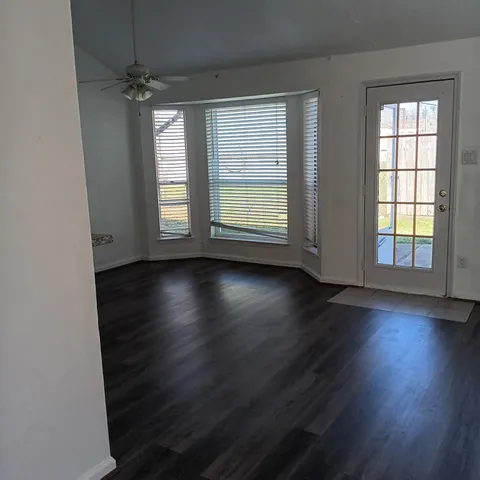 $1,600 | 14114 Old Village Lane, Sugar Land, TX 77498