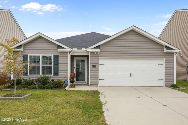 $296,500 | 3225 Carr Drive, Greenville, NC 27834