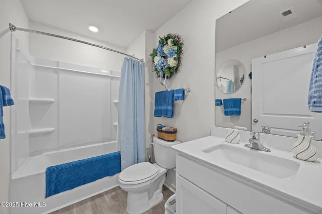 $296,500 | 3225 Carr Drive, Greenville, NC 27834