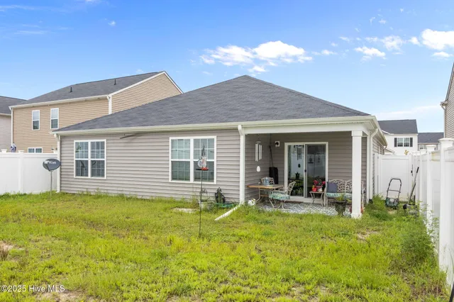 $296,500 | 3225 Carr Drive, Greenville, NC 27834