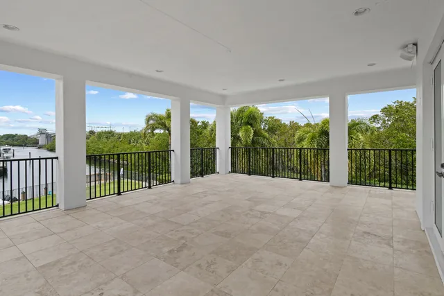 $7,797,000 | 13965 Willow Cay Drive, North Palm Beach, FL 33408