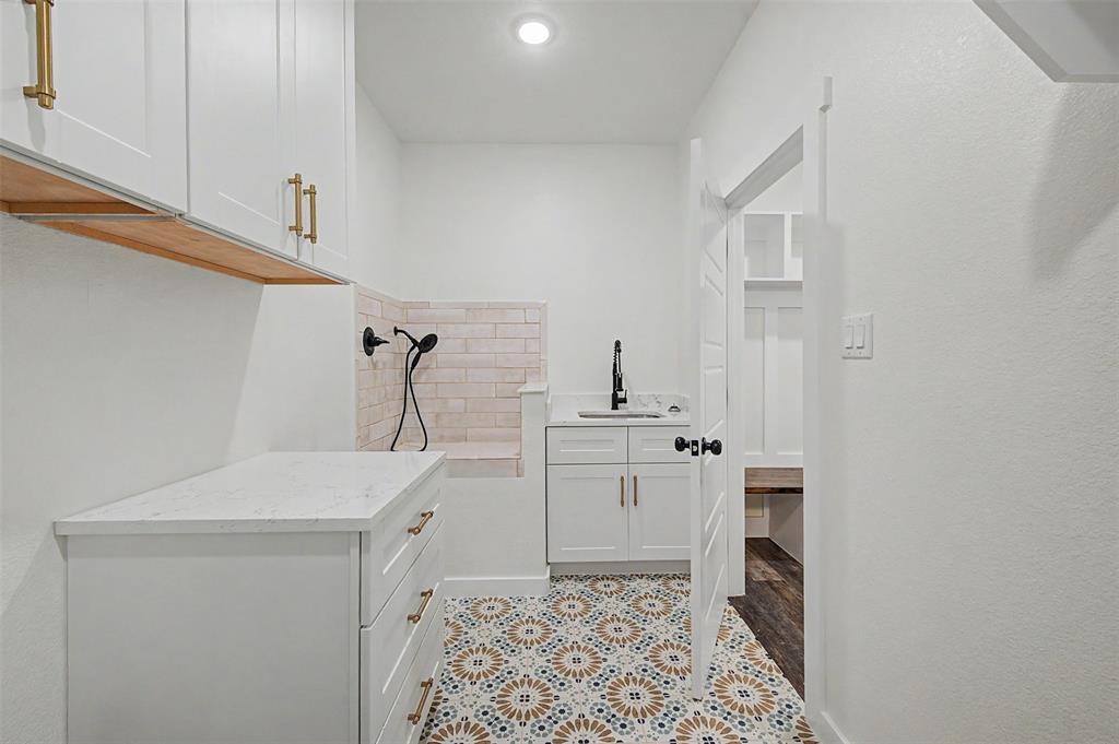 7804 Kenleigh Lane Rio Vista, TX 76093 - Photo 20 of 40 Dog Wash Station