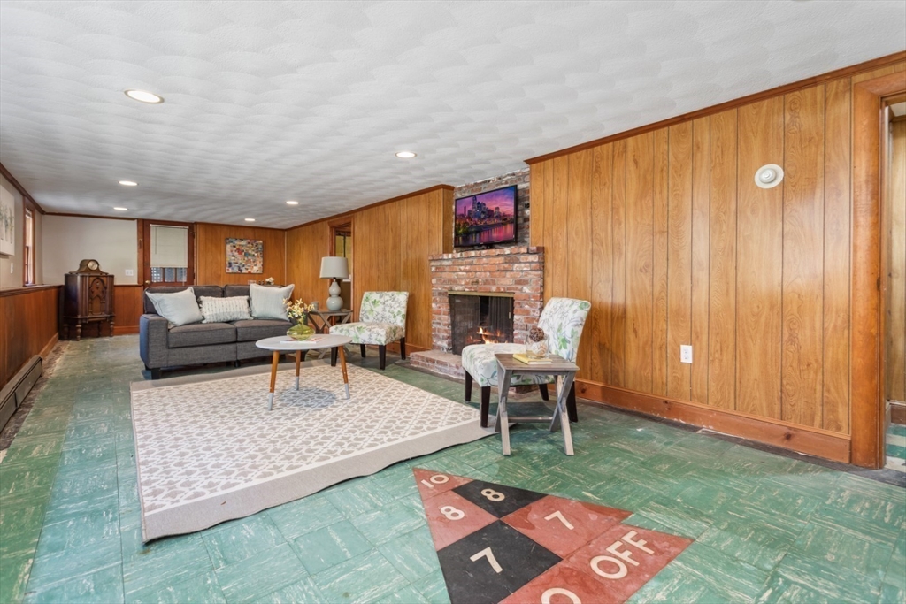5 Greenwood Road Reading, MA 01867 - Photo 30 of 36 Gallery Image 30