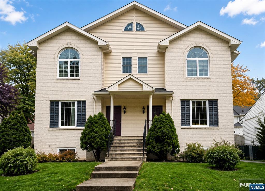 37 Vanderburgh Avenue, Unit B Rutherford, NJ 07070 - Photo 1 of 4