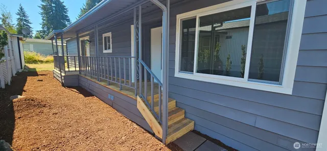 a view of a pathway of the house