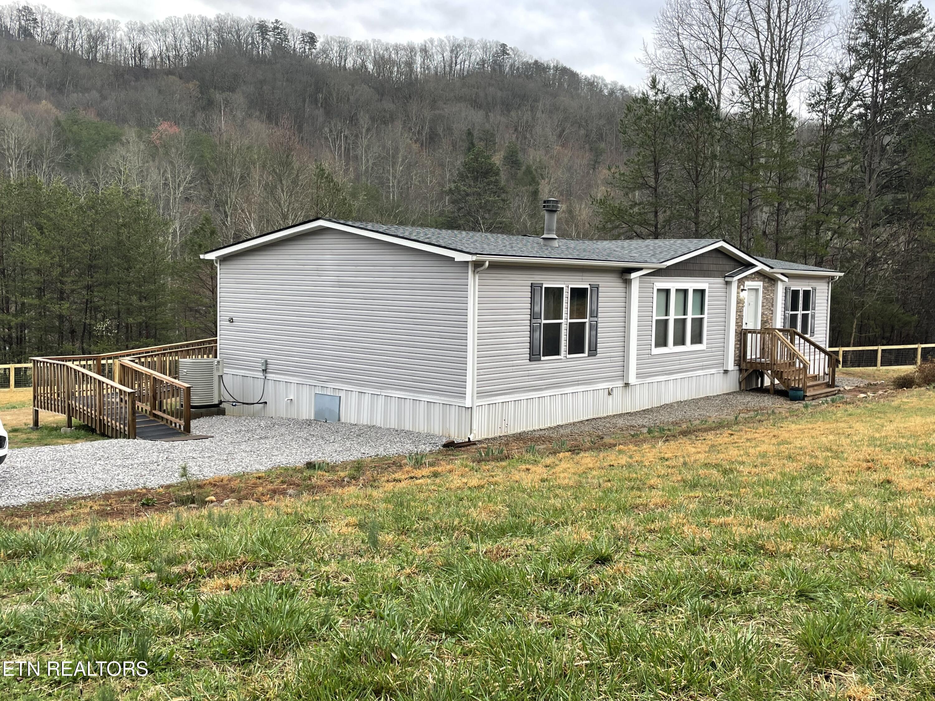 1064 Big Creek Road Madisonville, TN 37354 - Photo 4 of 44 IMG_4075