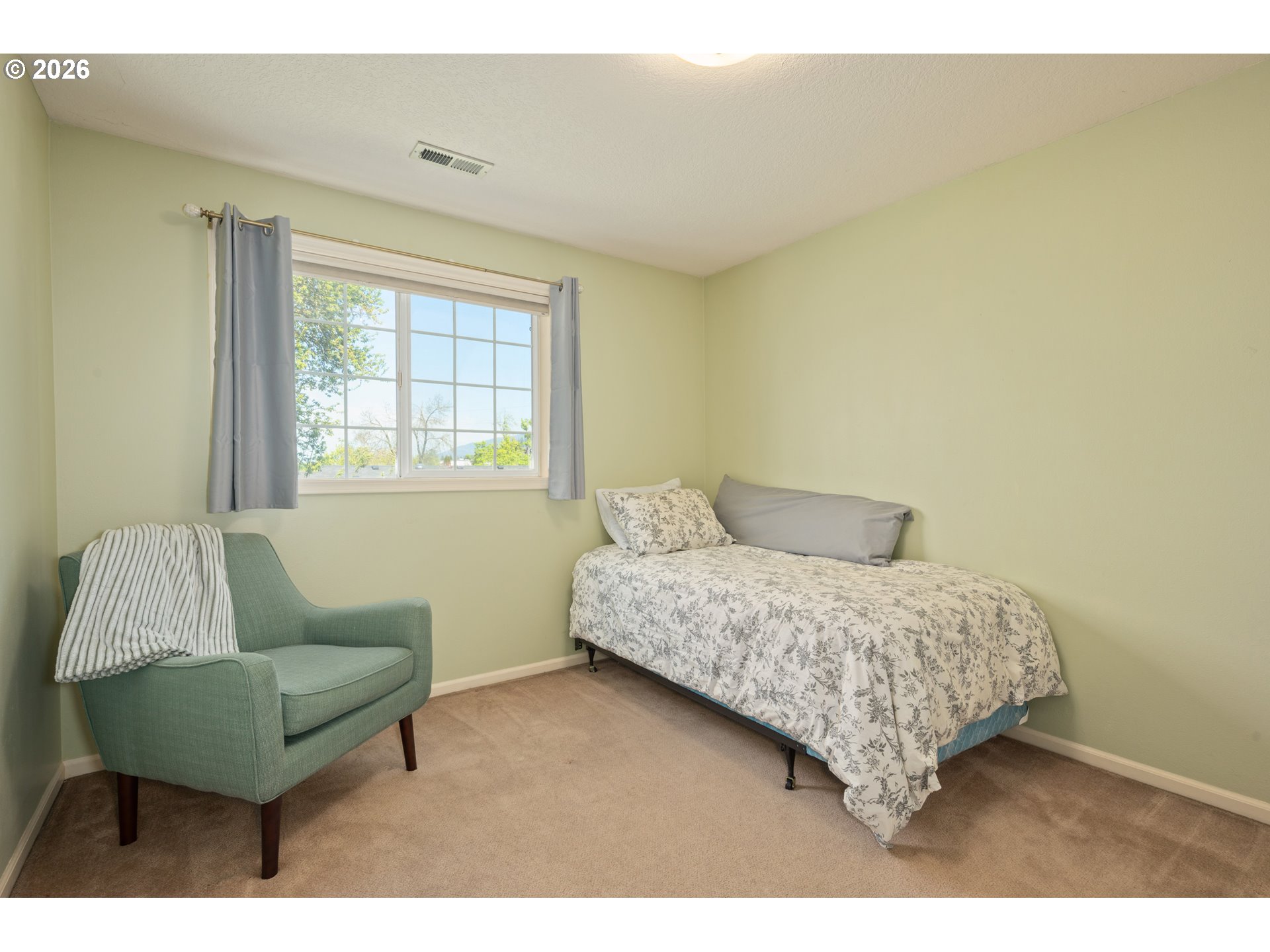 1798 Duke Court Eugene, OR 97401 - Photo 33 of 48