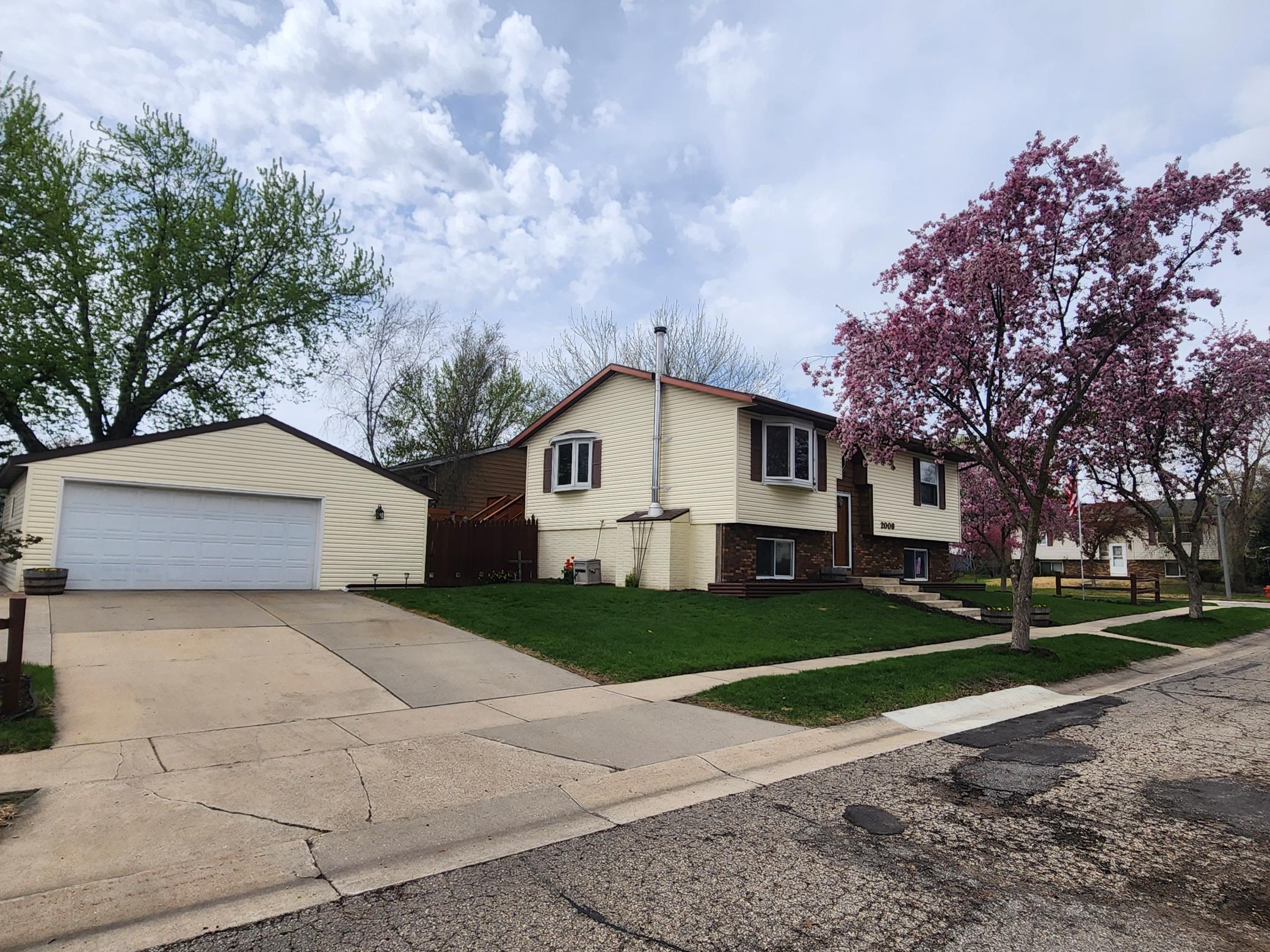 2008 46th Street Northwest Rochester, MN 55901 - Photo 32 of 33