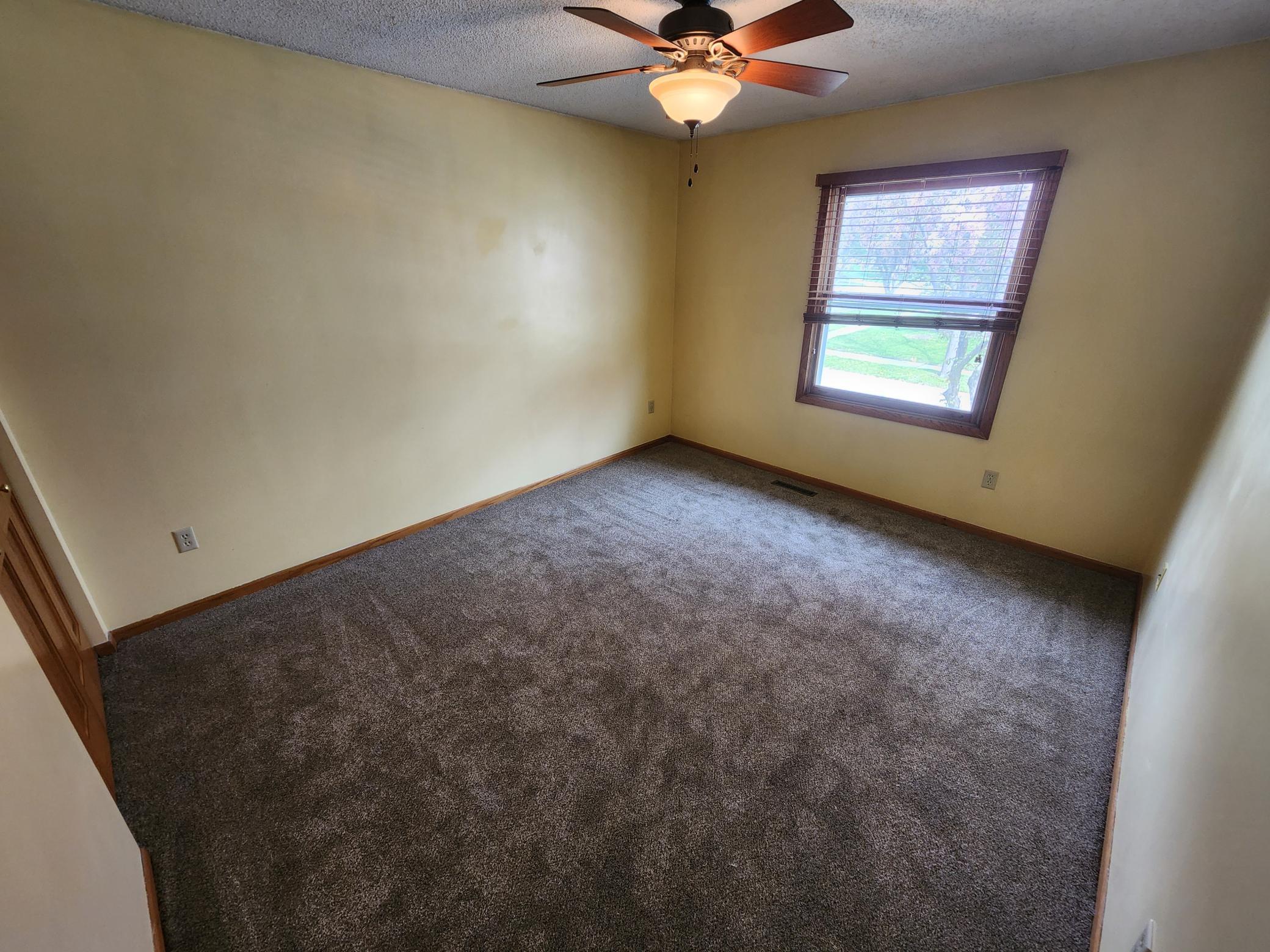2008 46th Street Northwest Rochester, MN 55901 - Photo 9 of 33