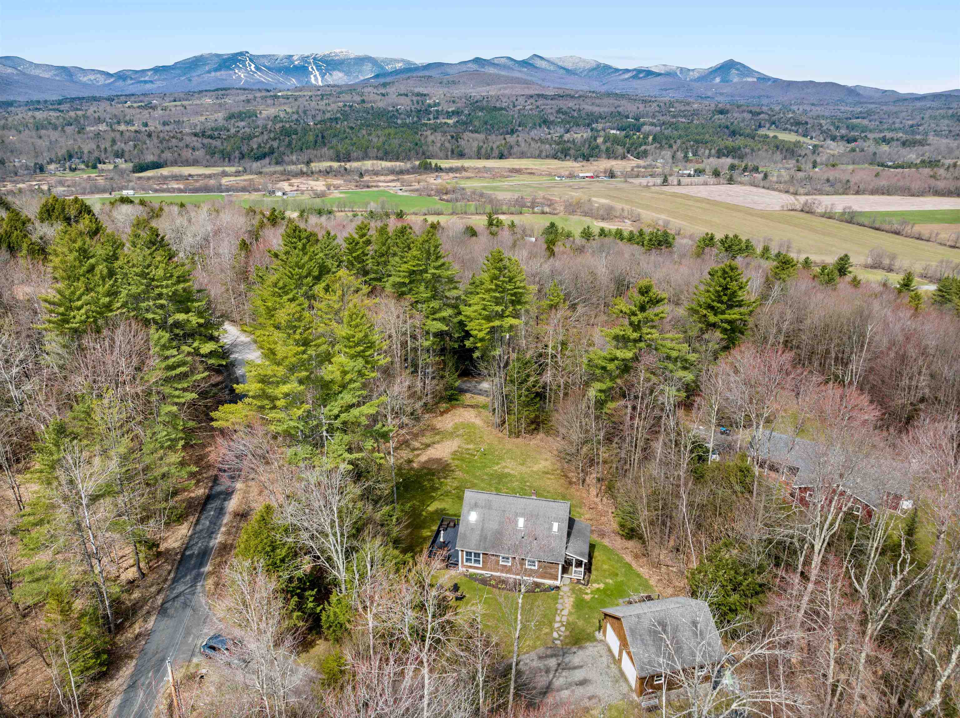 477 Mansfield View Road Stowe, VT 05672 - Photo 3 of 49