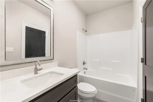 $4,550 | 703 Turner Street, College Station, TX 77840