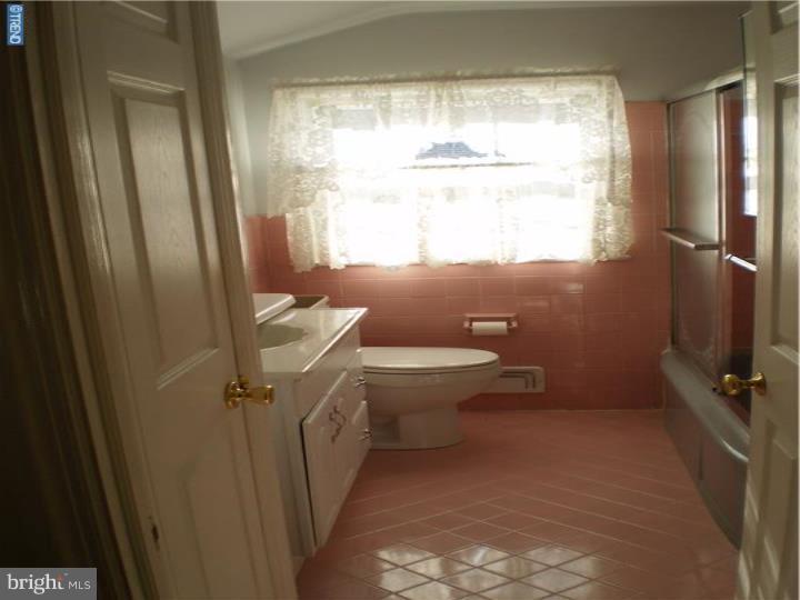 122 Sharrowvale Road Cherry Hill, NJ 08034 - Photo 14 of 25 Bathroom
