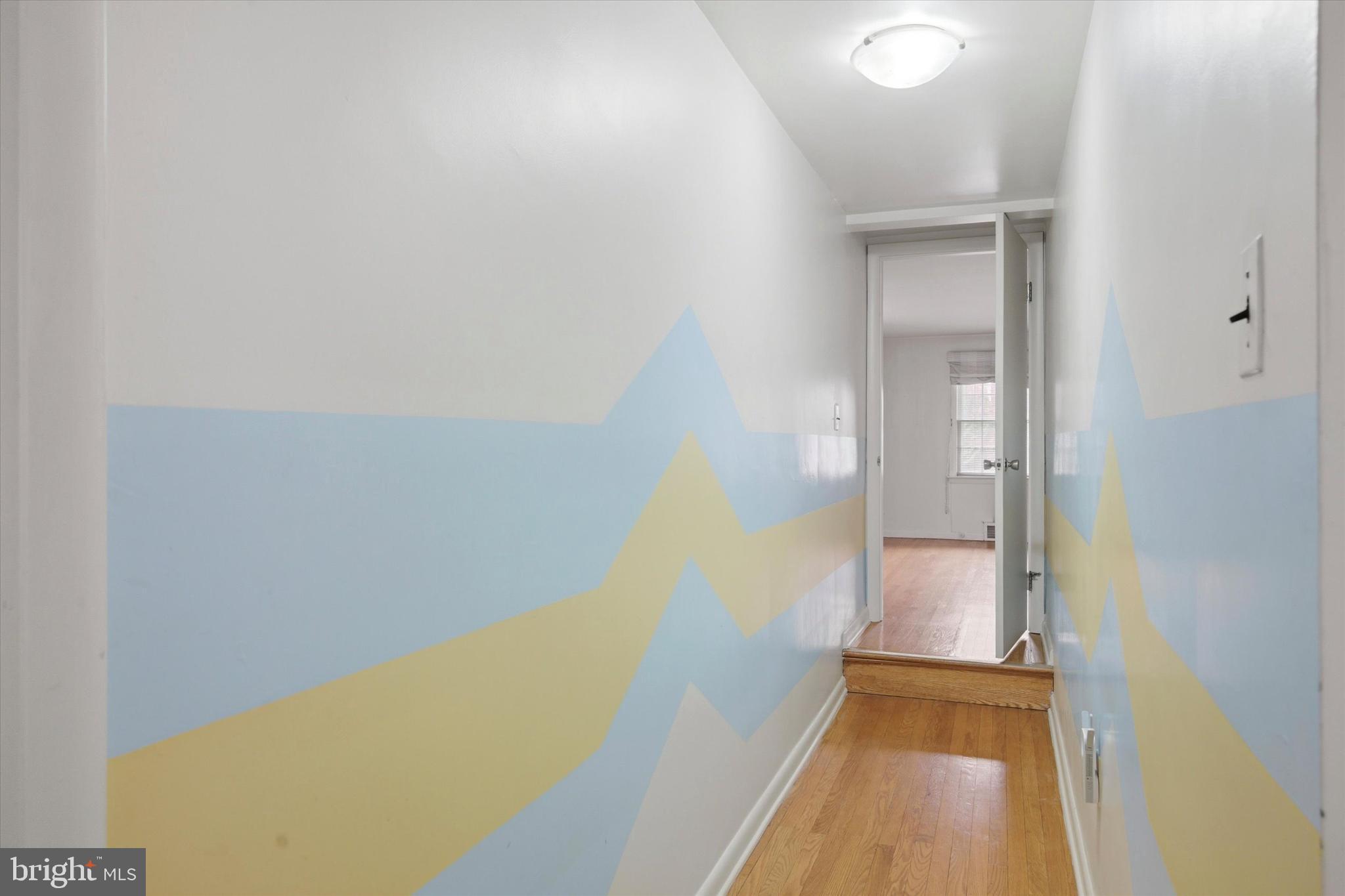 359 Spring Valley Road Springfield, PA 19064 - Photo 20 of 27 Hallway - Last Bedroom