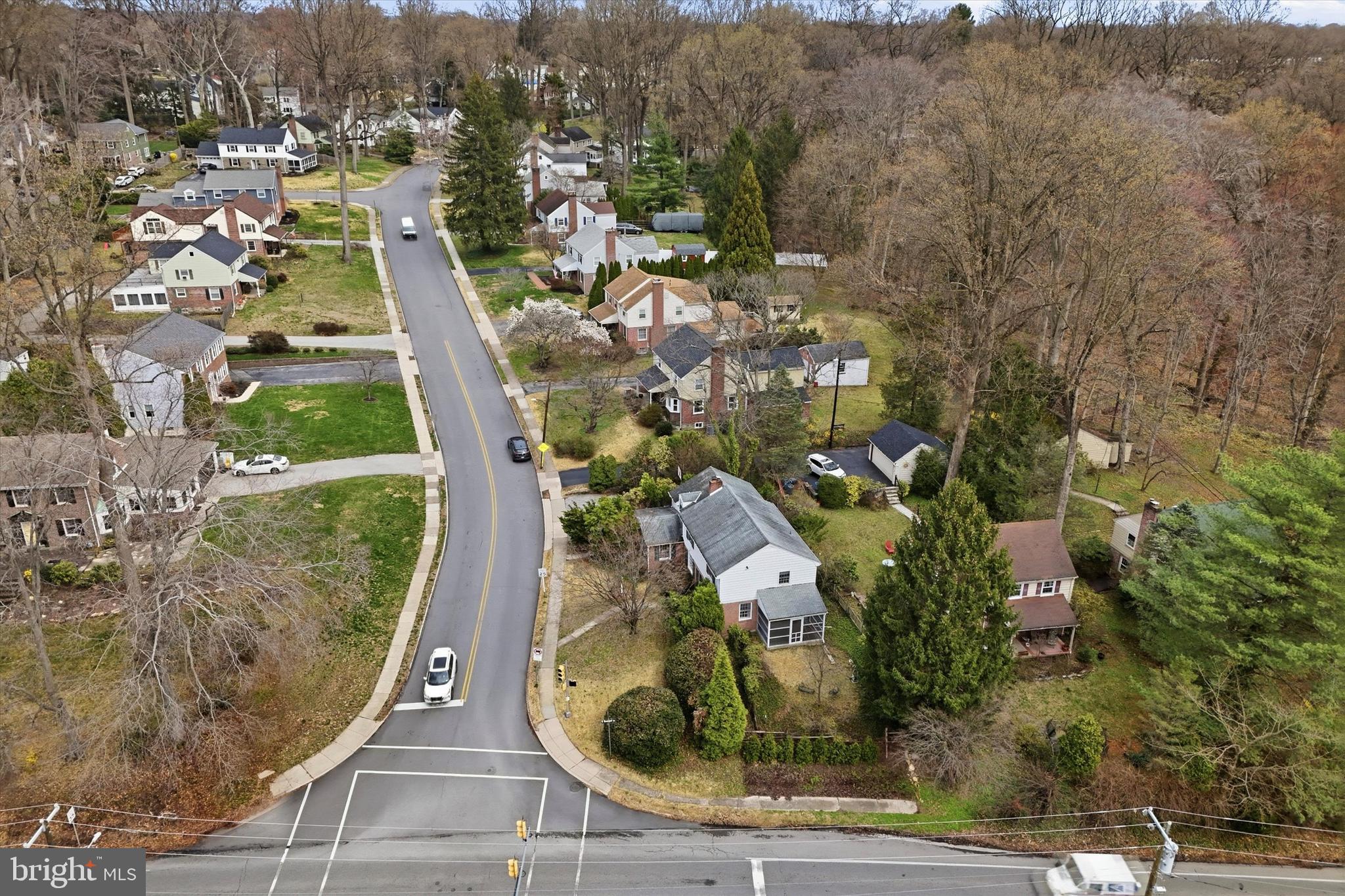 359 Spring Valley Road Springfield, PA 19064 - Photo 4 of 27 Spring Valley Road