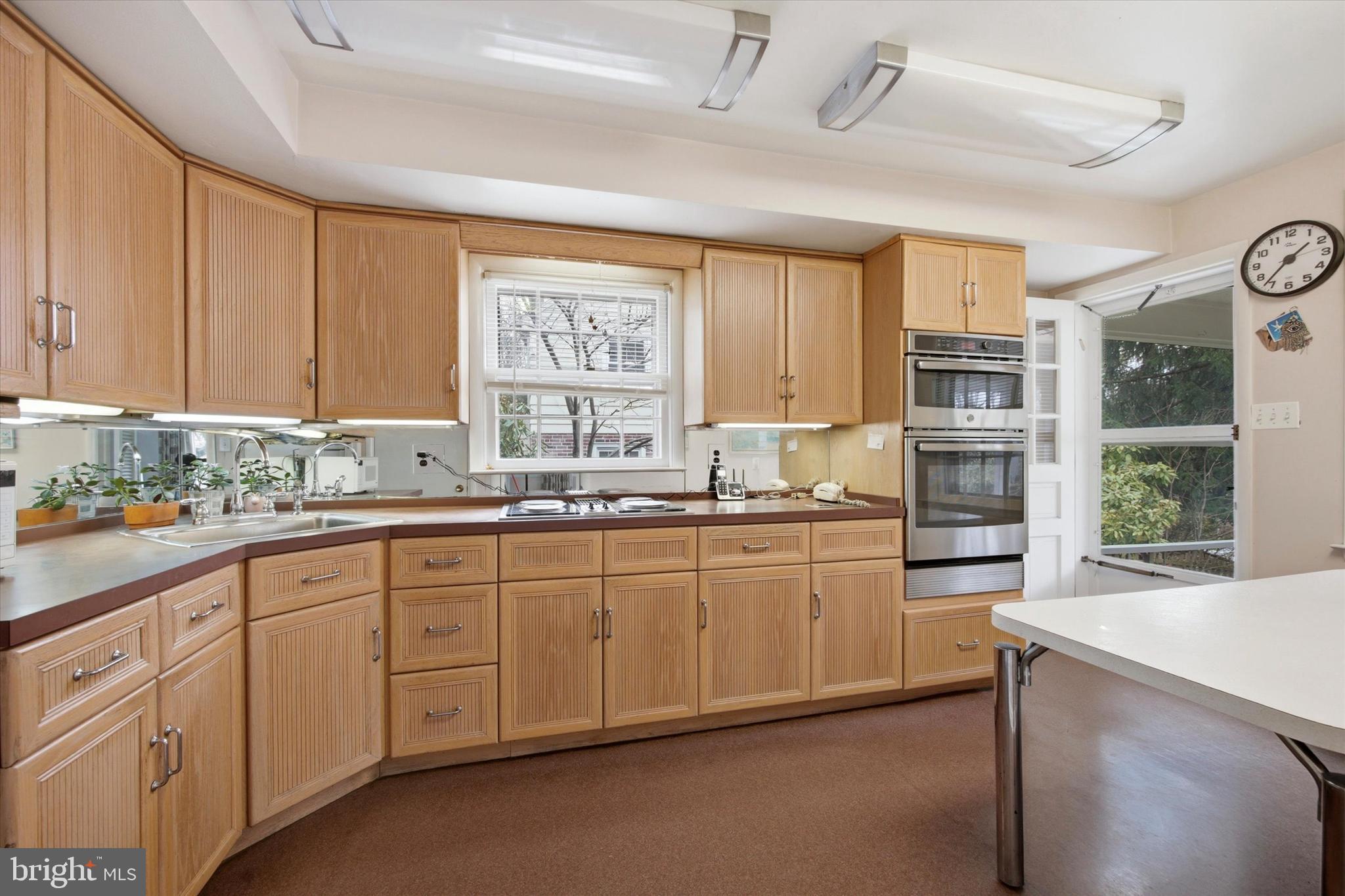 359 Spring Valley Road Springfield, PA 19064 - Photo 7 of 27 Kitchen