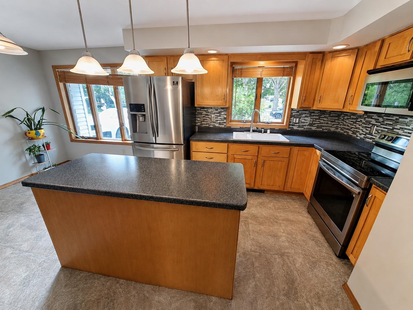 3529 North Morrison Street Appleton, WI 54911 - Photo 7 of 39