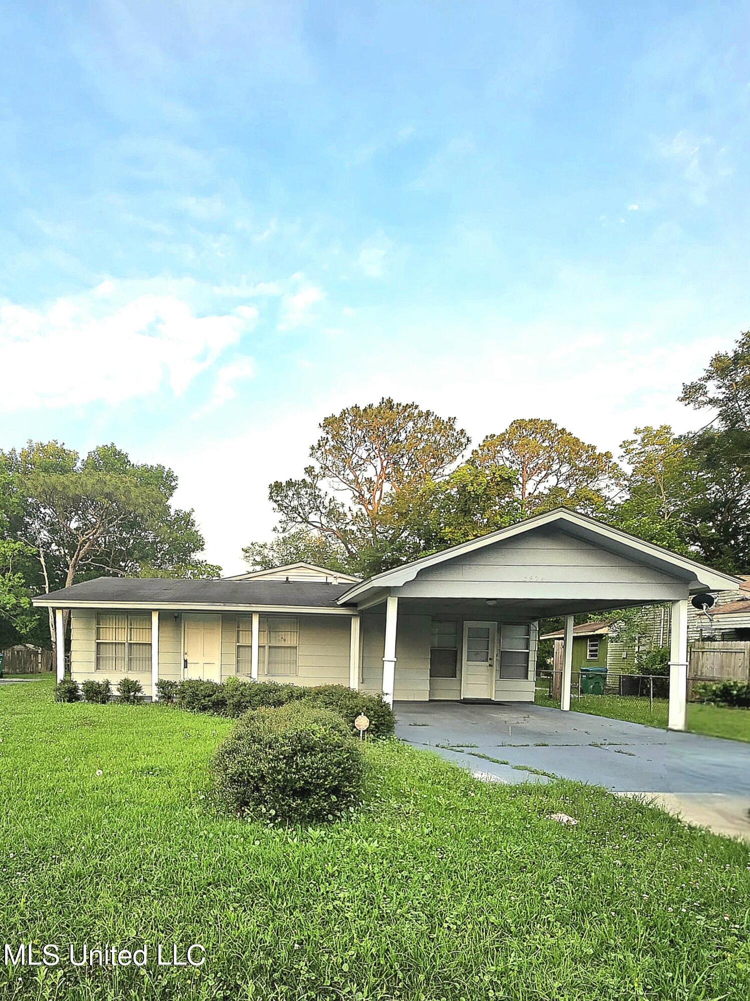 3824 2nd Street Moss Point, MS 39563 - Photo 1 of 25 =