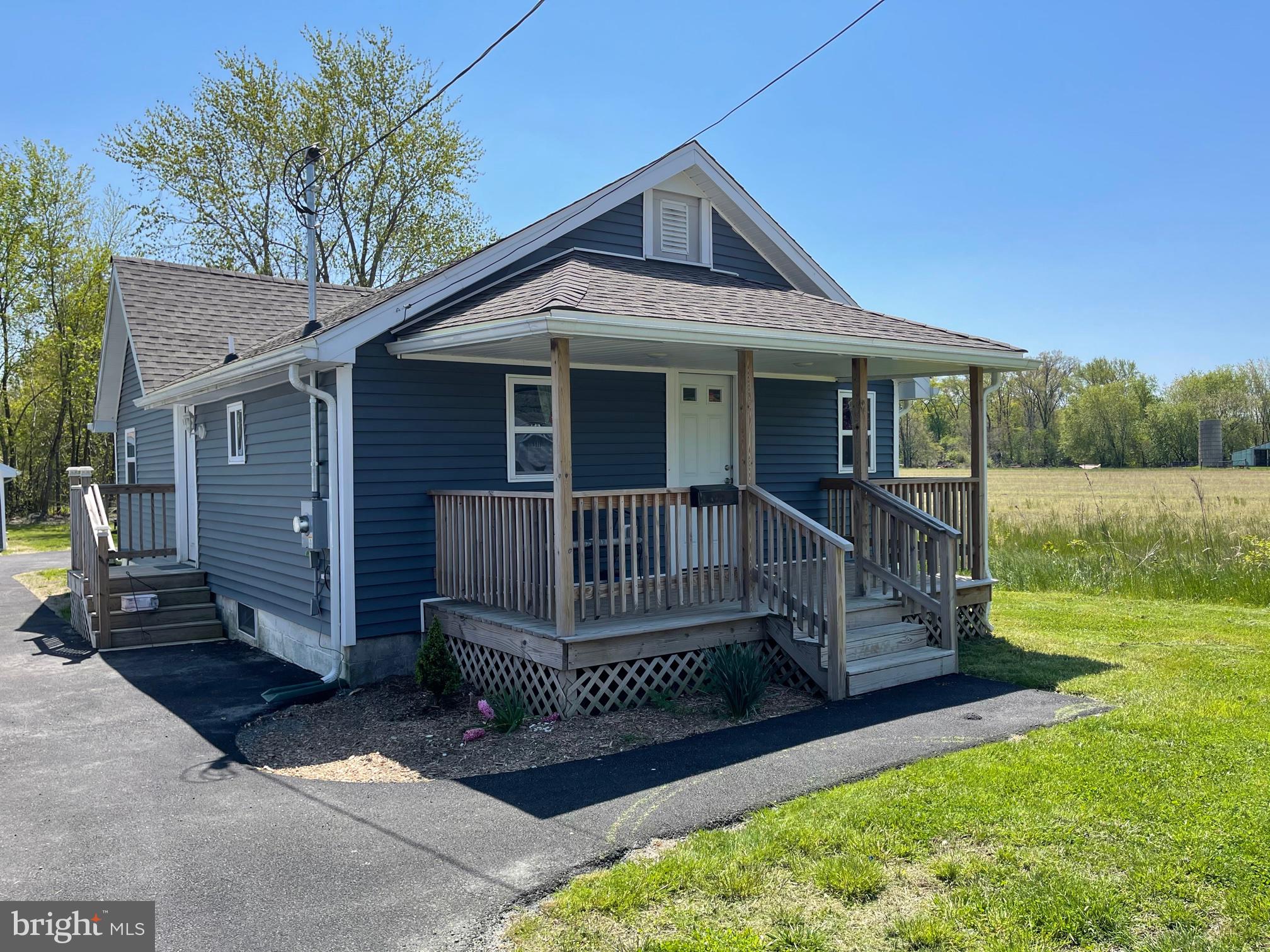 89 South Dupont Road Penns Grove, NJ 08069 - Photo 1 of 18