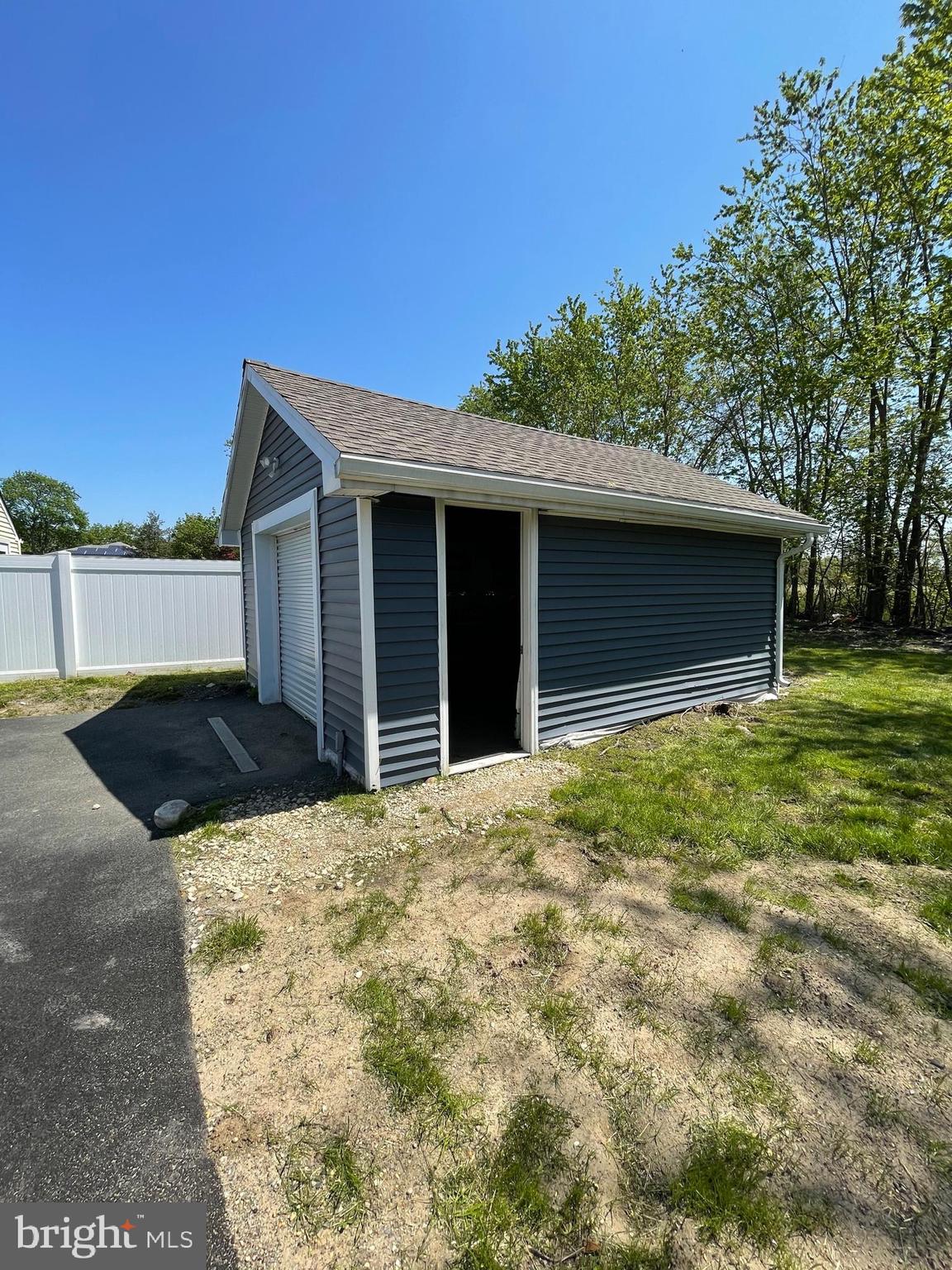 89 South Dupont Road Penns Grove, NJ 08069 - Photo 3 of 18