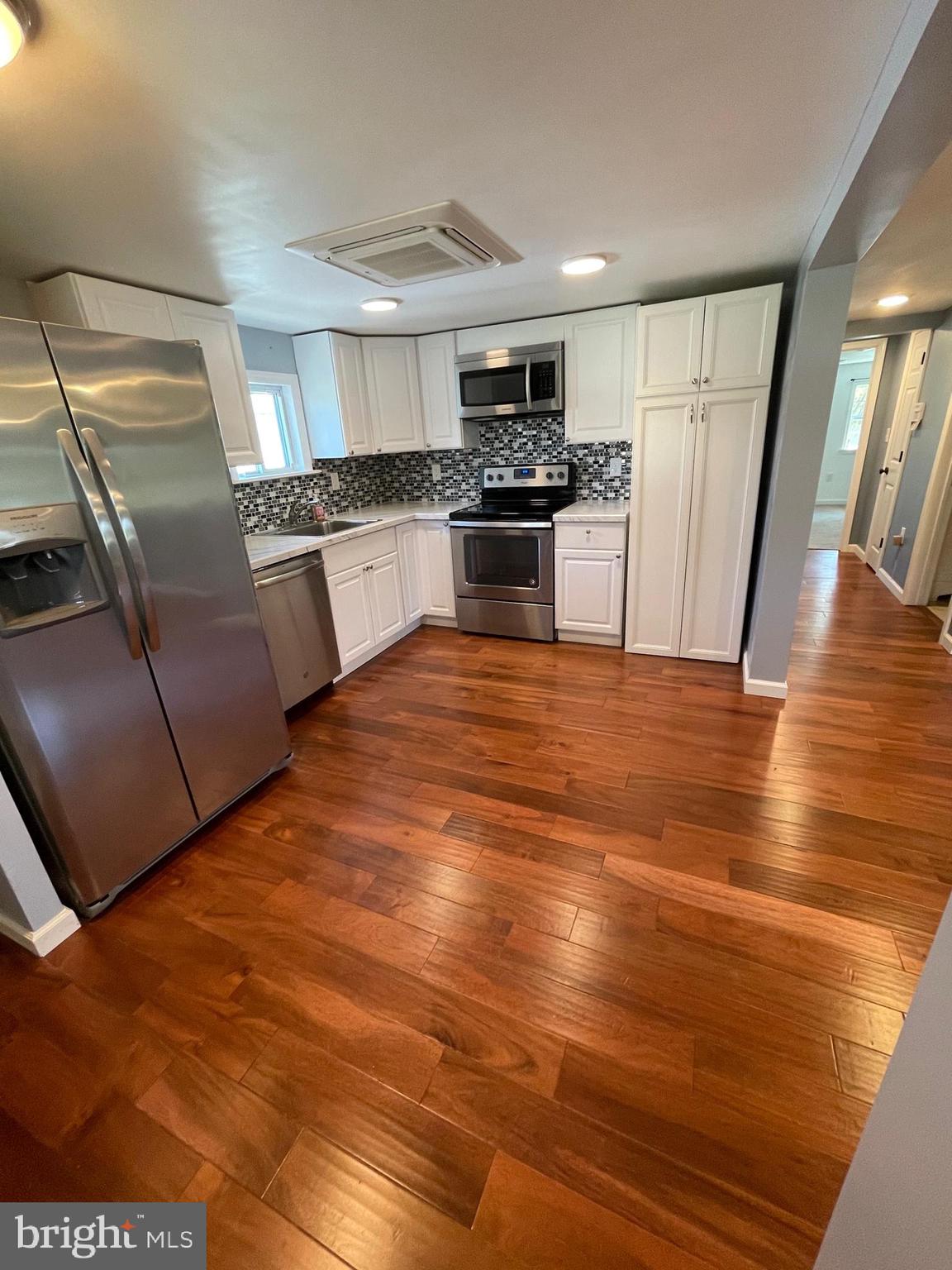 89 South Dupont Road Penns Grove, NJ 08069 - Photo 8 of 18