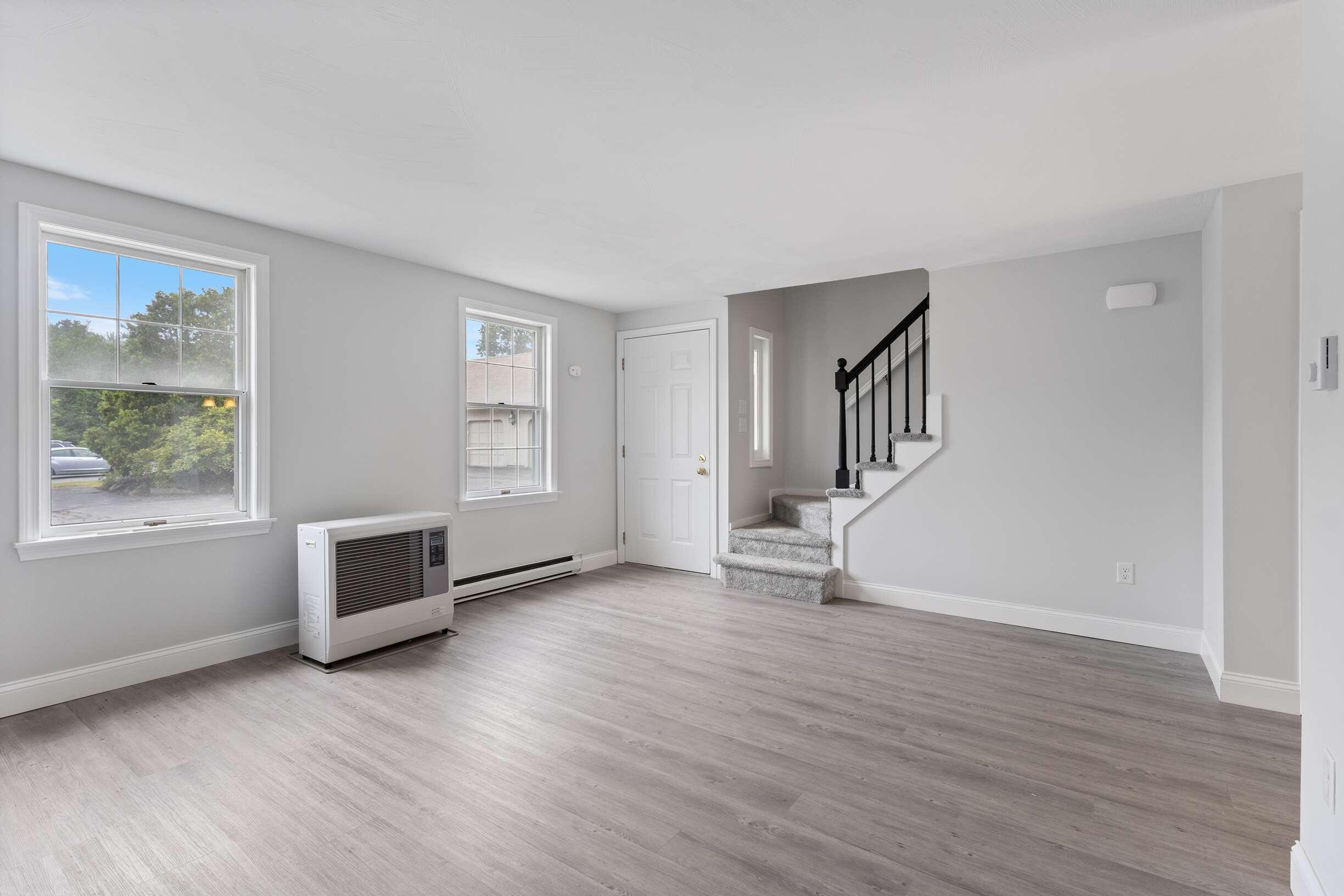 54 Blacksmith Road, Unit 11D Wells, ME 04090 - Photo 15 of 29 Living Room